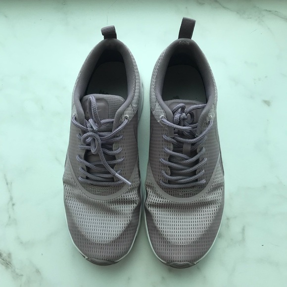 Nike Air Max Thea in Plum Fog - Picture 2 of 4